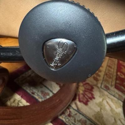 Photo 2 of 2
