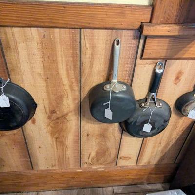 Sale Photo Thumbnail #41: Pots and pans