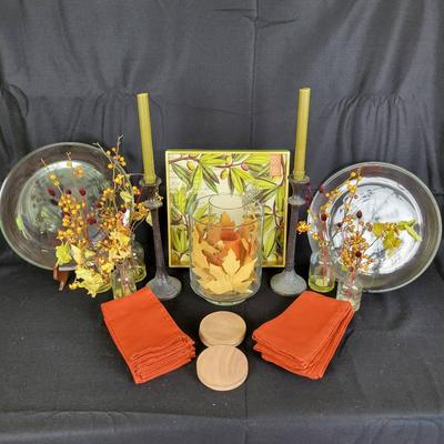 Natural Tablescape: (4) Large Platters/Chargers, Crate & Barrel Candlesticks, Centerpiece Candle,