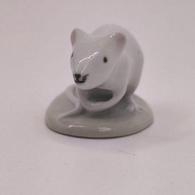 Royal Dux figurine