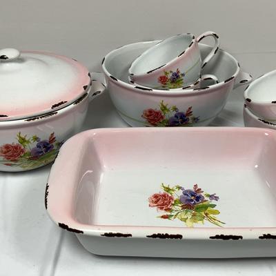 "Welcome Home" United Design Ceramic Stoneware 