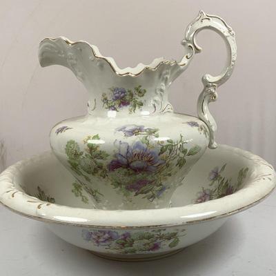Large Pitcher & Water Basin