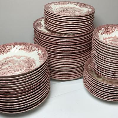 Queen’s “Brook Pink” Ceramic Dinnerware