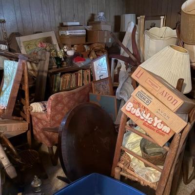 Estate sale photo
