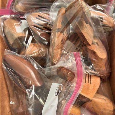 shoe stretchers