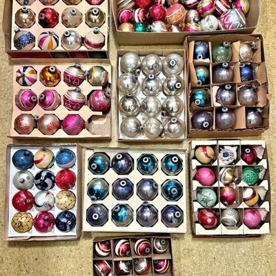 Nice selection of vintage Christmas ornaments  