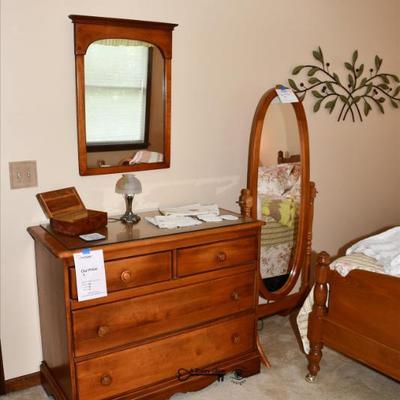 409 bedroom b