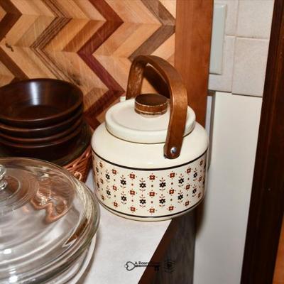 077 kitchen