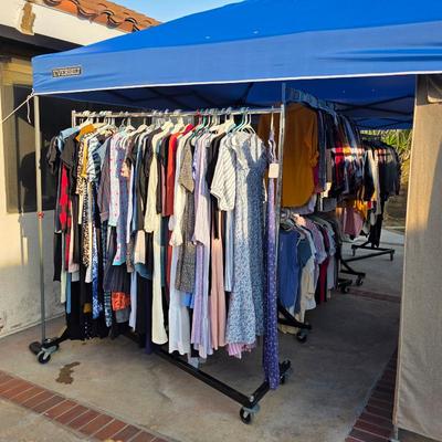 Women's clothing - hundreds of pieces new with tags