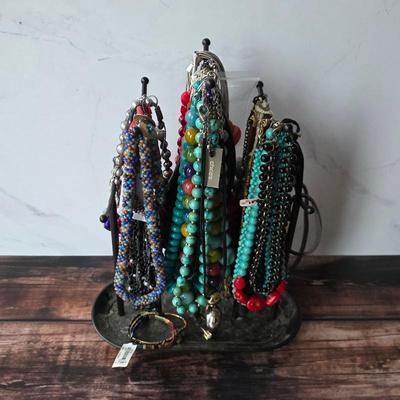Women's jewelry and accessories