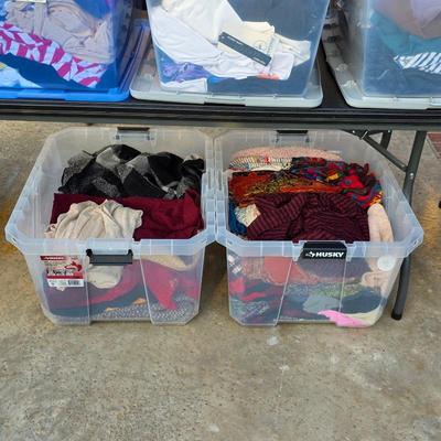 Women's clothing - hundreds of pieces new with tags