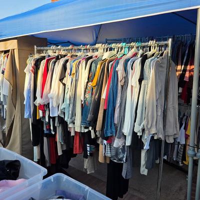 Women's clothing - hundreds of pieces new with tags