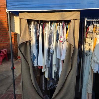 Women's clothing - hundreds of pieces new with tags