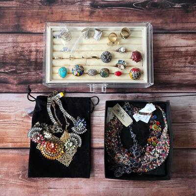 Women's jewelry and accessories