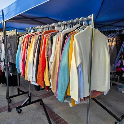 Women's clothing - hundreds of pieces new with tags