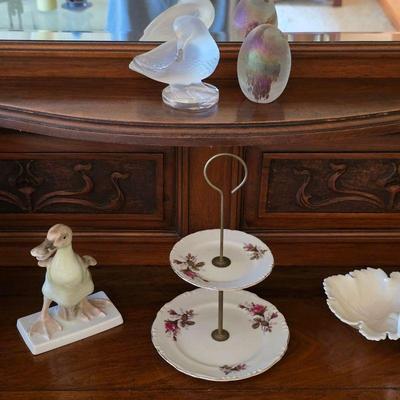 Vintage Royal Sealy Japan rose tidbit tray