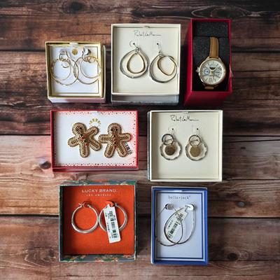 Women's jewelry and accessories