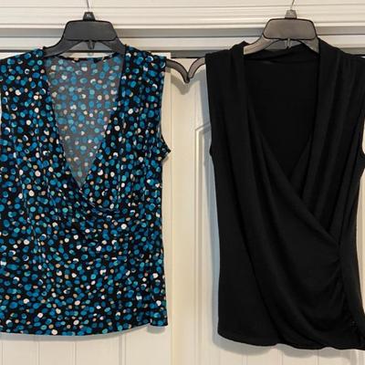 Polka Dot & Black V-neck Tops Size Large