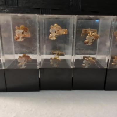 Snoopy Cufflinks Playing Guitar 6 Pair And One Linus 