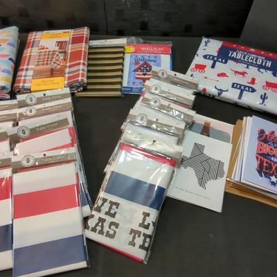 Celebrate Texas Or America With Table Coverings And Cards 