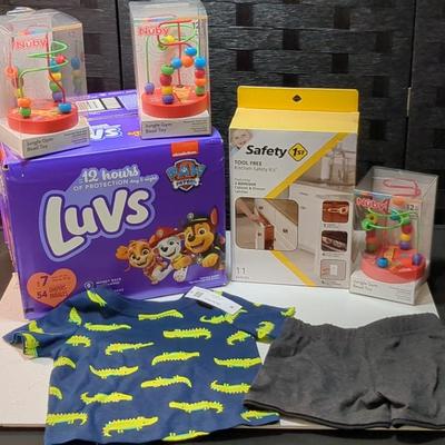 Size 7 Luvs Diapers Garanimal Alligator T Shirt Size 6-9 Months And Matching Shorts12mo