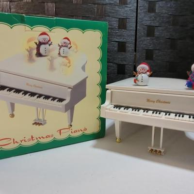 Christmas Piano Dancing Snowman On Musical Piano