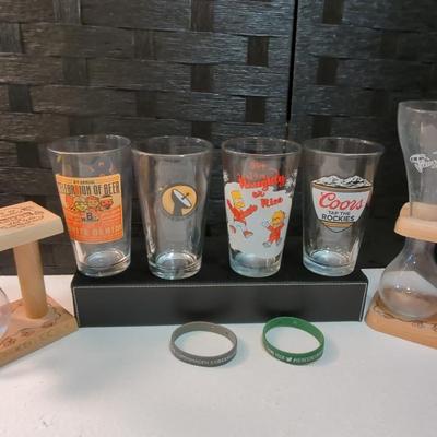 Pahwel Kwak Op Uw Gezondheid Toasting Glasses With Stands and 4 Other Beer Glasses
