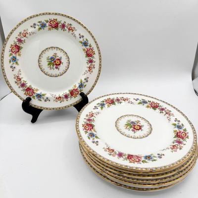 (8) Royal Grafton Malvern 9” Plates