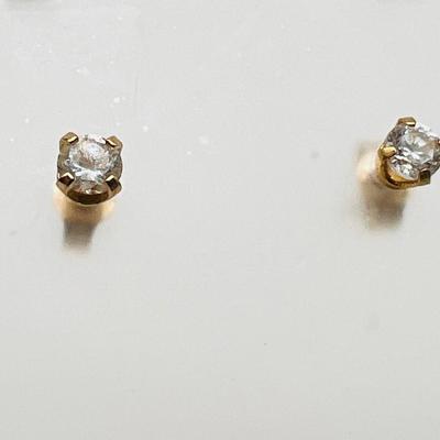 Classic 14K Gold Stud Earrings