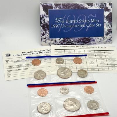 1997 U.S. Mint Uncirculated Coin Set With Certificate Of Authentication 