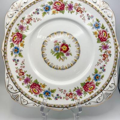 Royal Grafton Malvern Scalloped Edge Square Plate