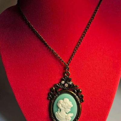 White Cameo Pendant Necklace 