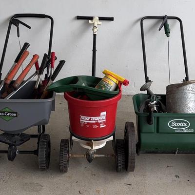 Spreaders and Small Gardening Tools