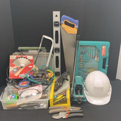 Tub O Tools (and Essentials) 