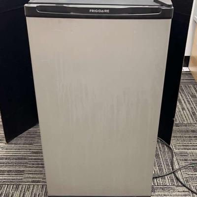 Frigidaire Dorm Size Fridge