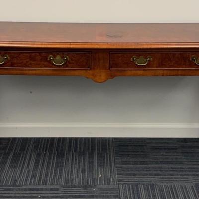 Hekman Queen Anne Style Console Table