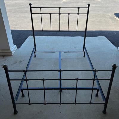 Metal Queen Size Head and Footboard with Adjustable Frame (Hammered Finish)