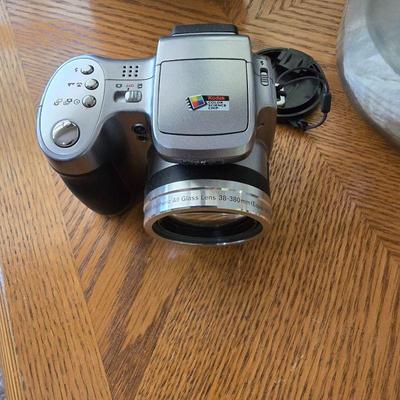 Digital camera