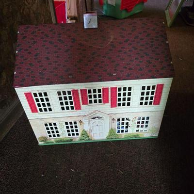 Sale Photo Thumbnail #189: Woolworths tin litho