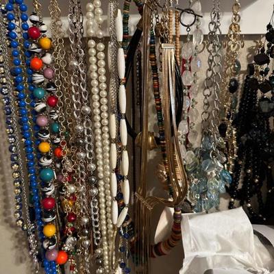 Sale Photo Thumbnail #398