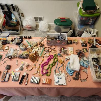 Sale Photo Thumbnail #5: jewelry
