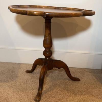 Piecrust Side Table