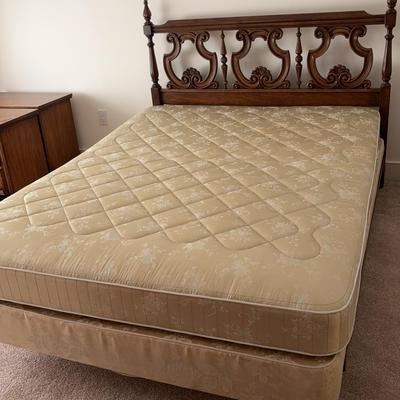 Queen Bed
