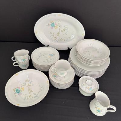 Liling Fine China - “Yung Shen” 