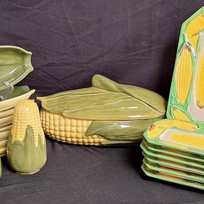 Vintage Shawnee Pottery Corn King And Corn On The Cob Serving Plate And Plates 