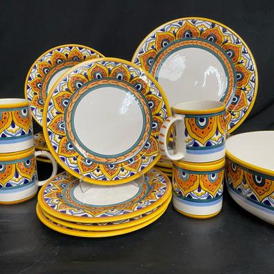Keramics Peru Hand Painted Dinner Set