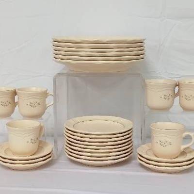Pfaltzgraff  27 Piece Remembrance Stoneware