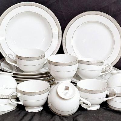 Mikasa Platinum Crown Replacements Salad Bowls, Snack Plates, And Tea Cups 