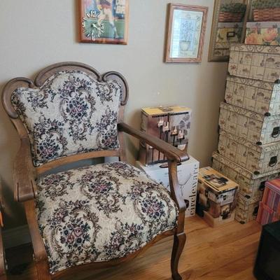 Antique Parlor/side chair