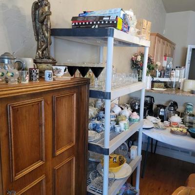 More kitchen items